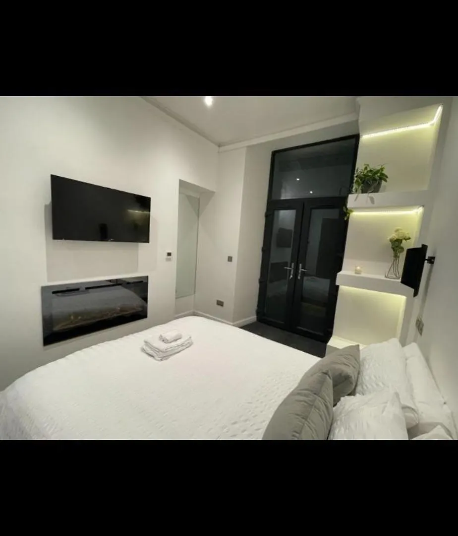 Daire Edinburgh Retreat 2 Bedrooms & Steam Room